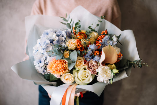Sara’s Signature luxury hand-tied bouquet by Twigs and Twine. A premium boutique alternative to Forget Me Not in Little Thurrock RM16 and Petals and Plants in Stanford-le-Hope in SS17. Providing flower delivery across, Orsett, Grays, Chafford Hundred, and the Aveley area.